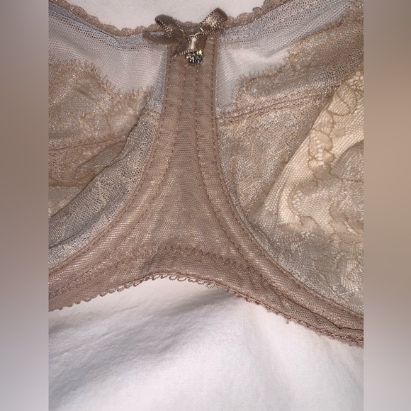 WACOAL 855186 RETRO CHIC unlined
Chantilly Lace Toast UW Minimizer Bra 42H - Picture 10 of 14